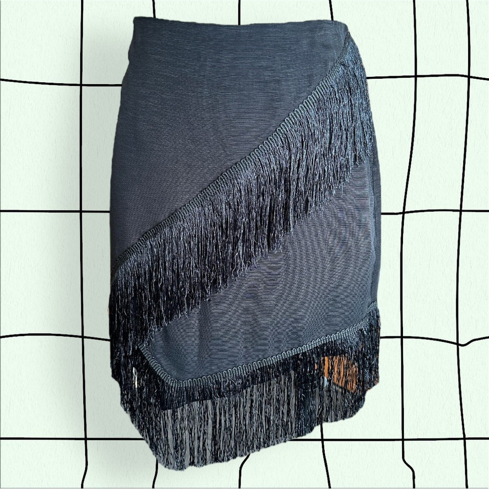 Black Fringe Mini